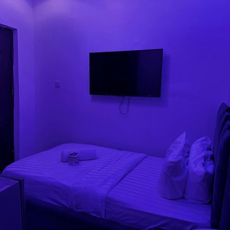 Vhs Vinchee Suites 拉各斯 外观 照片
